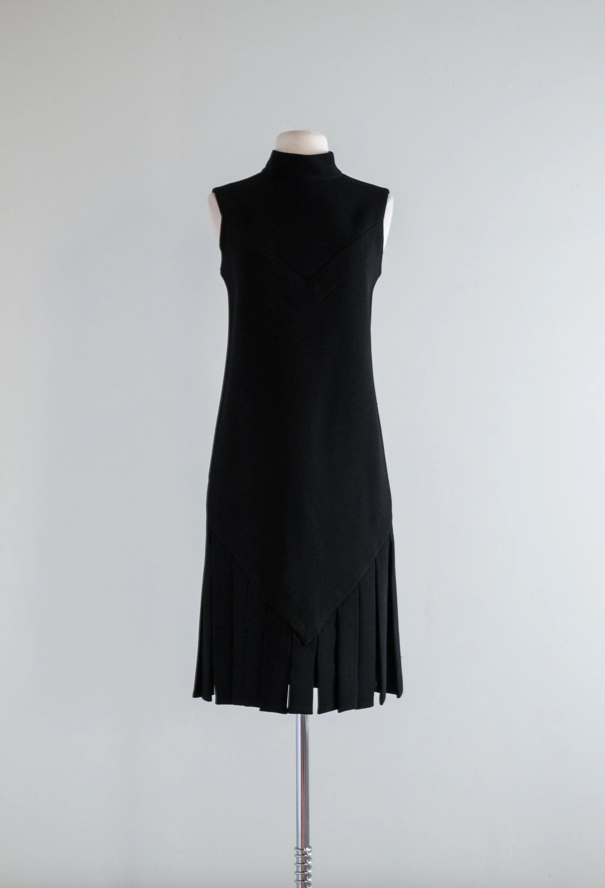 1960s Iconic Pierre Cardin Black Mod CARWASH Dress / Med