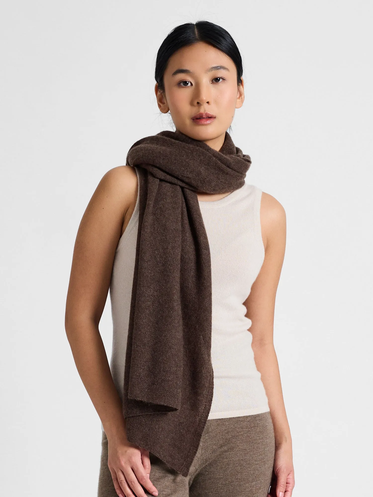 Airy cashmere scarf "Flow" - dark brown