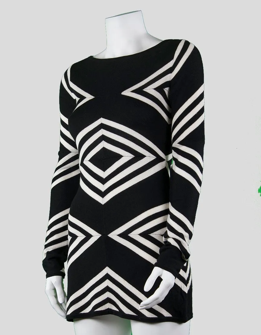 Alice   Olivia Black and White Geometric Patterned Mini Dress - X-Small