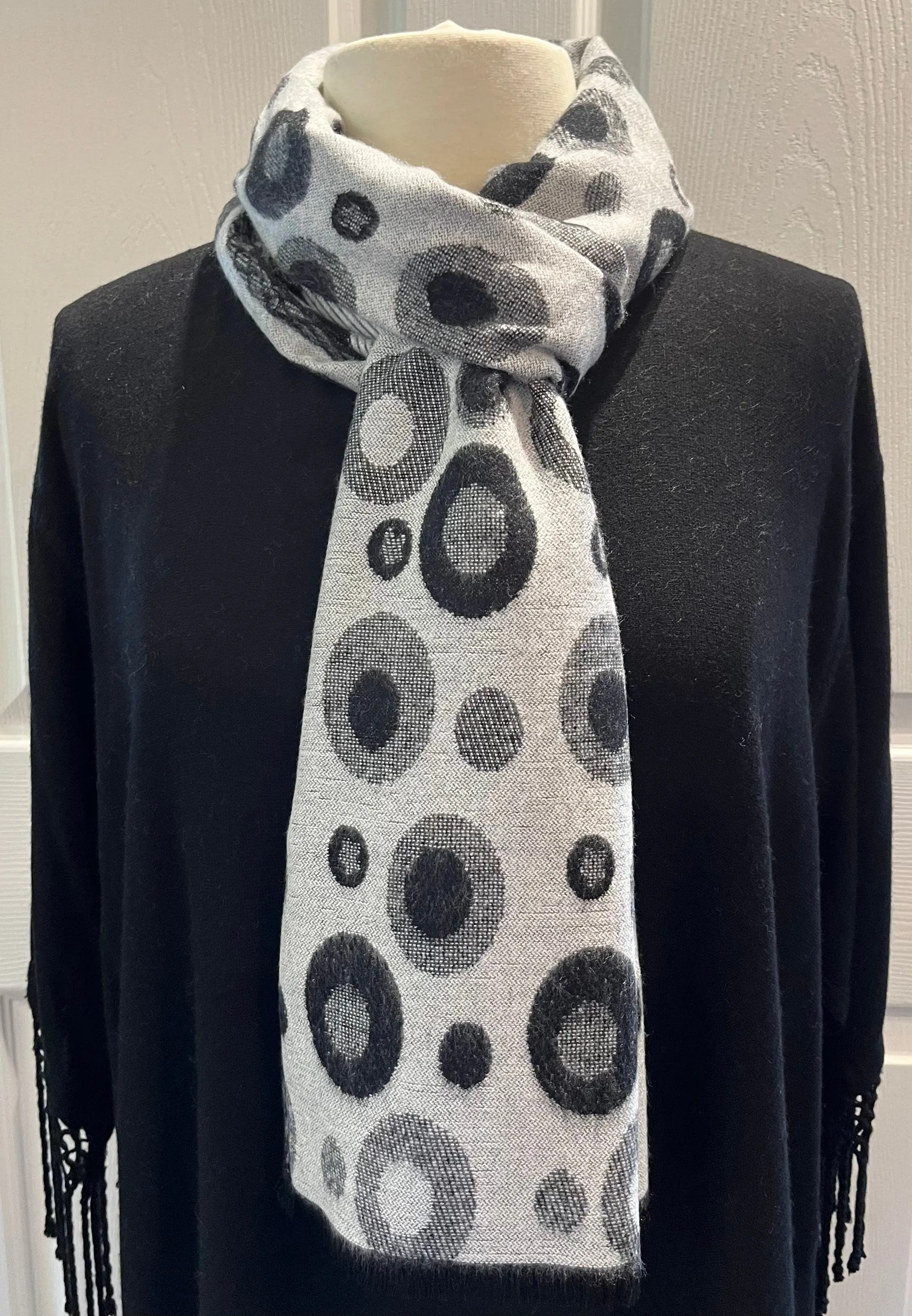 Black & White Circles Reversible Cashmere Scarf