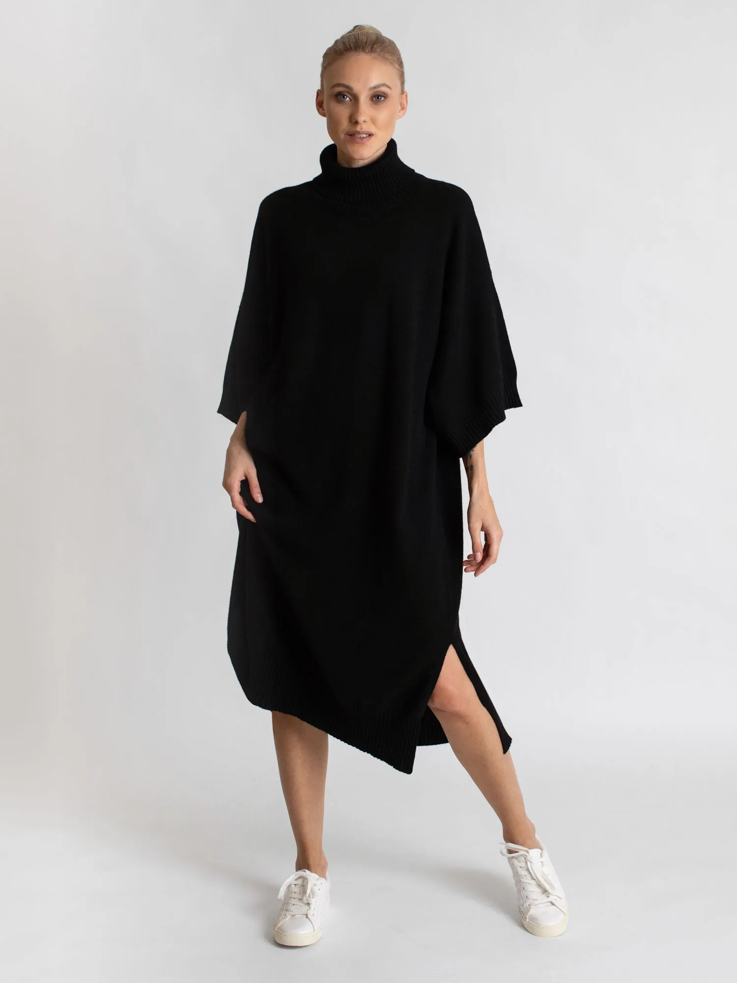 Cashmere dress "Breeze" - black