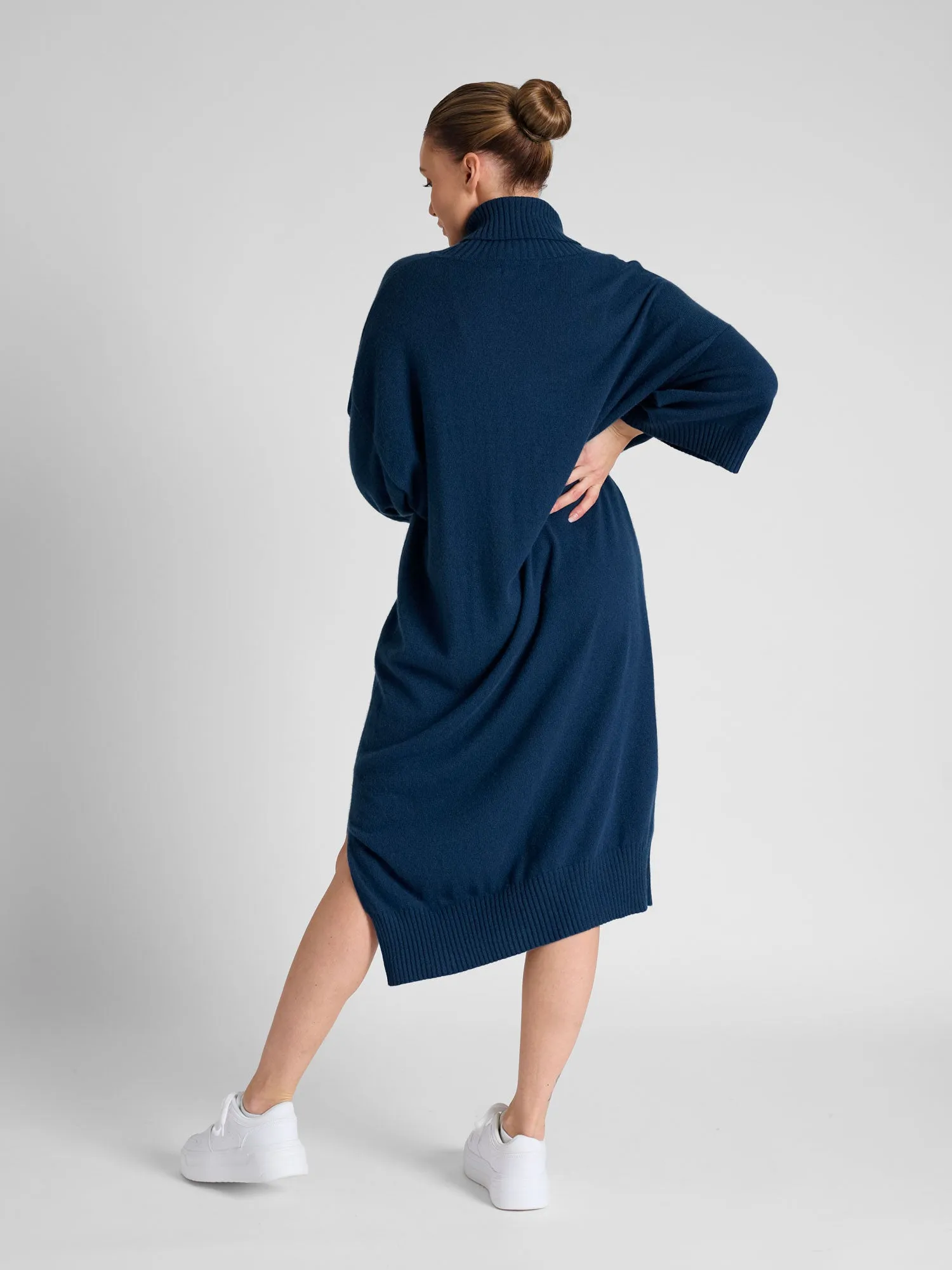 Cashmere dress "Breeze" - mountain blue