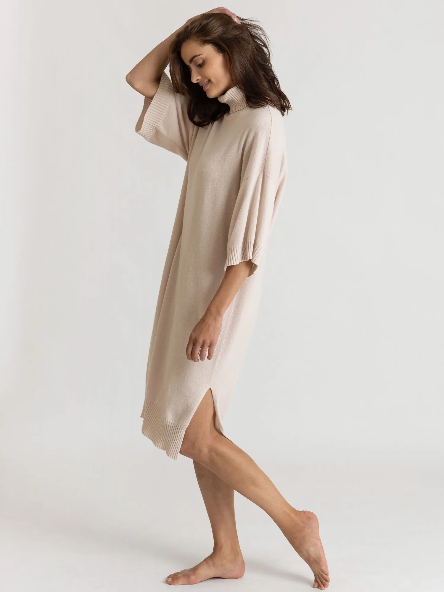 Cashmere dress "Breeze" - pearl