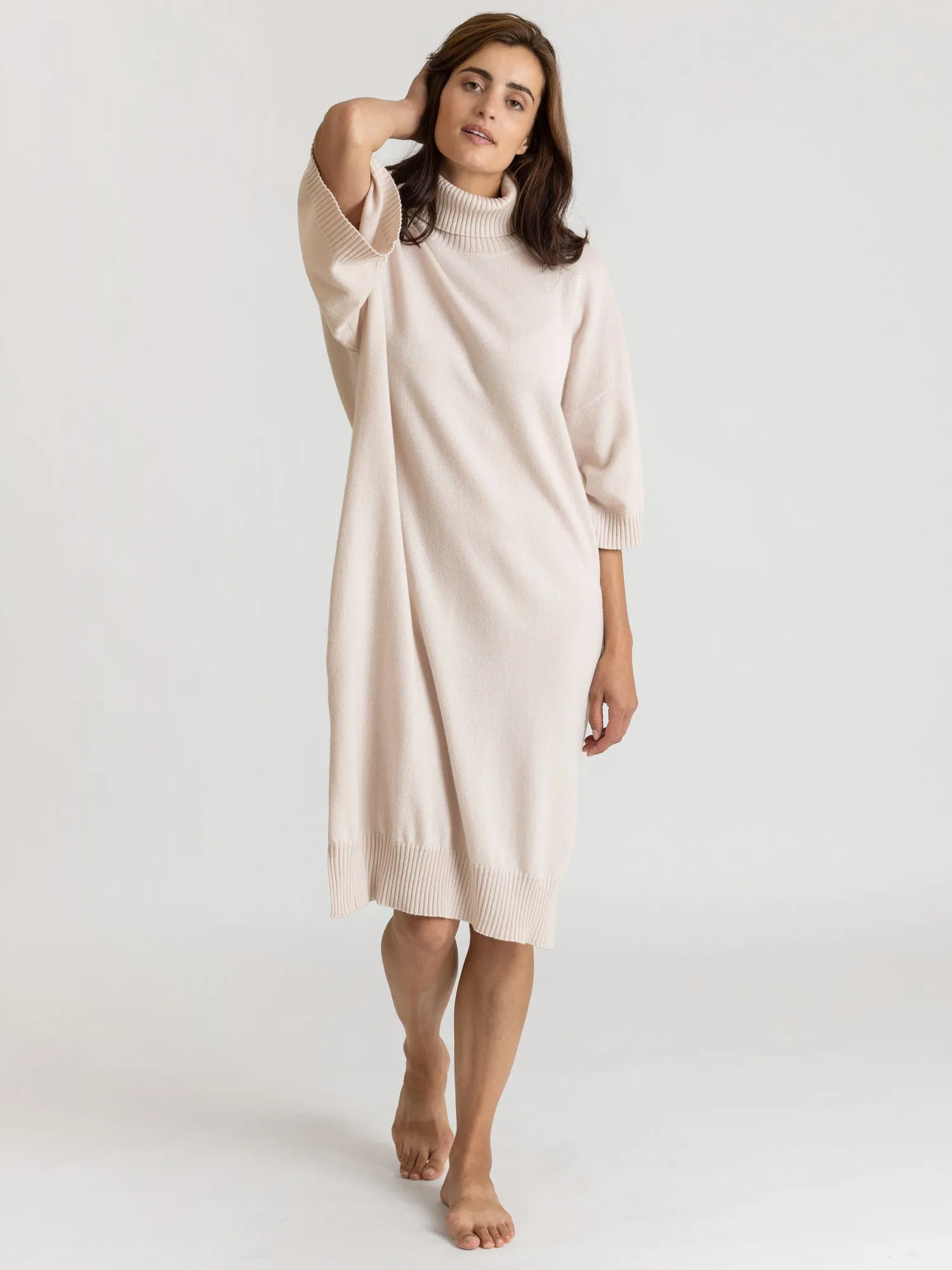 Cashmere dress "Breeze" - pearl