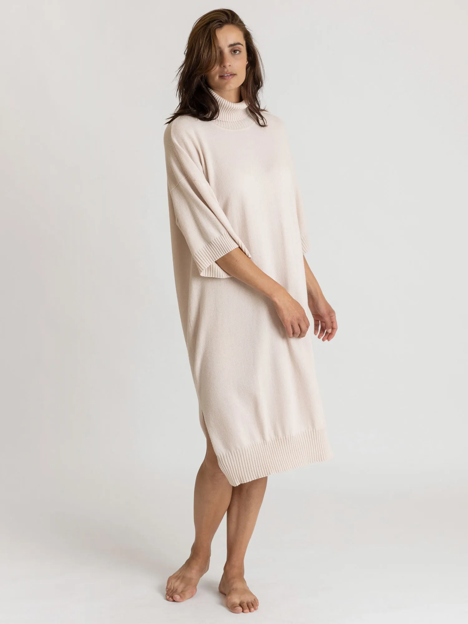 Cashmere dress "Breeze" - pearl