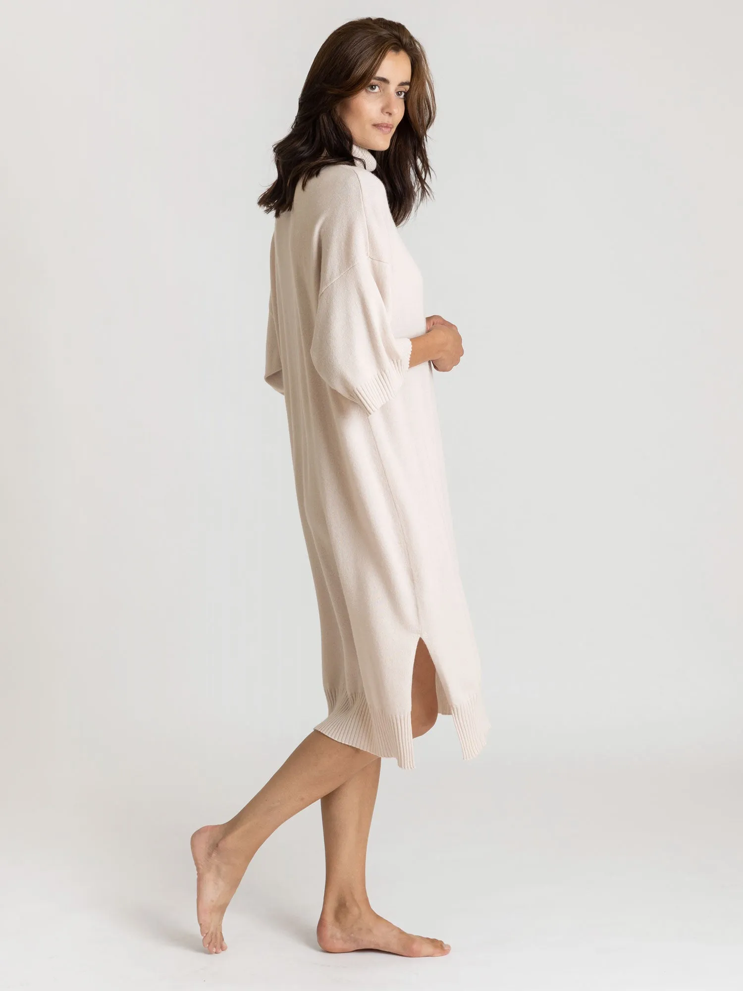 Cashmere dress "Breeze" - pearl