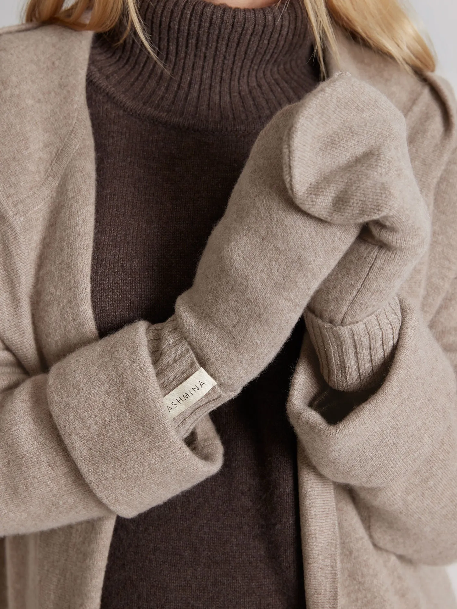 Cashmere mittens "Fryd" - toast