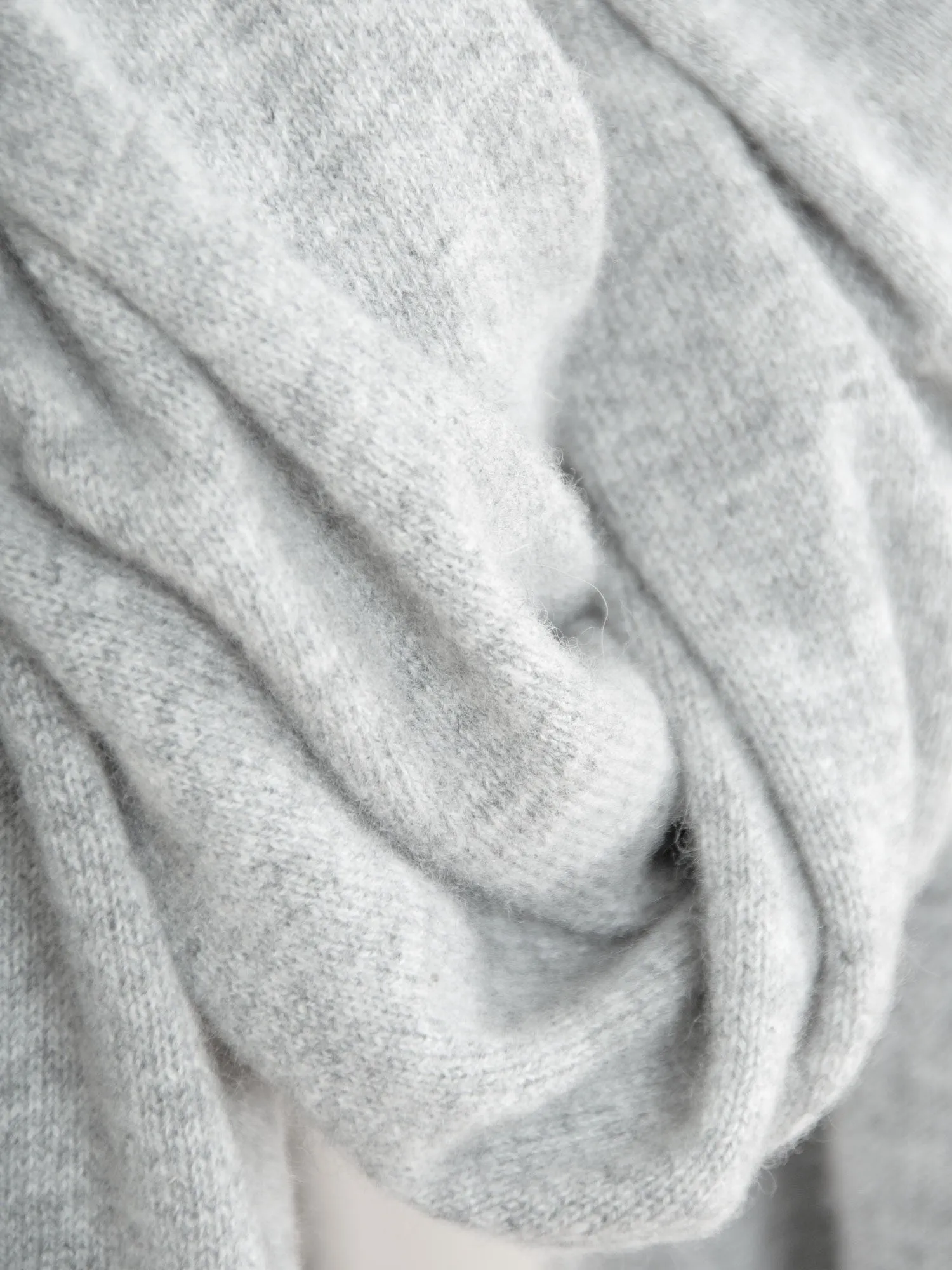 Cashmere scarf "Signature" - light grey