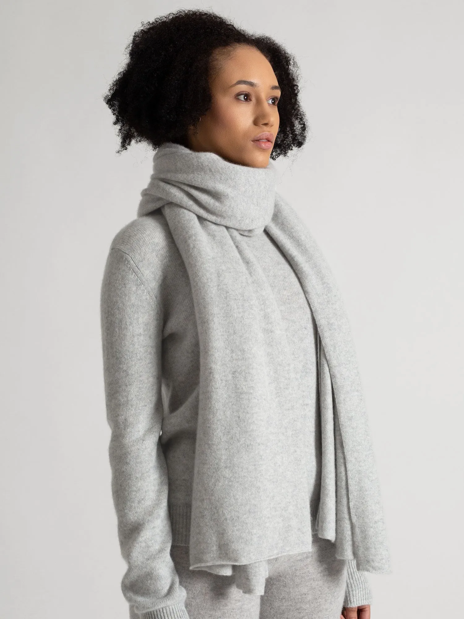 Cashmere scarf "Signature" - light grey