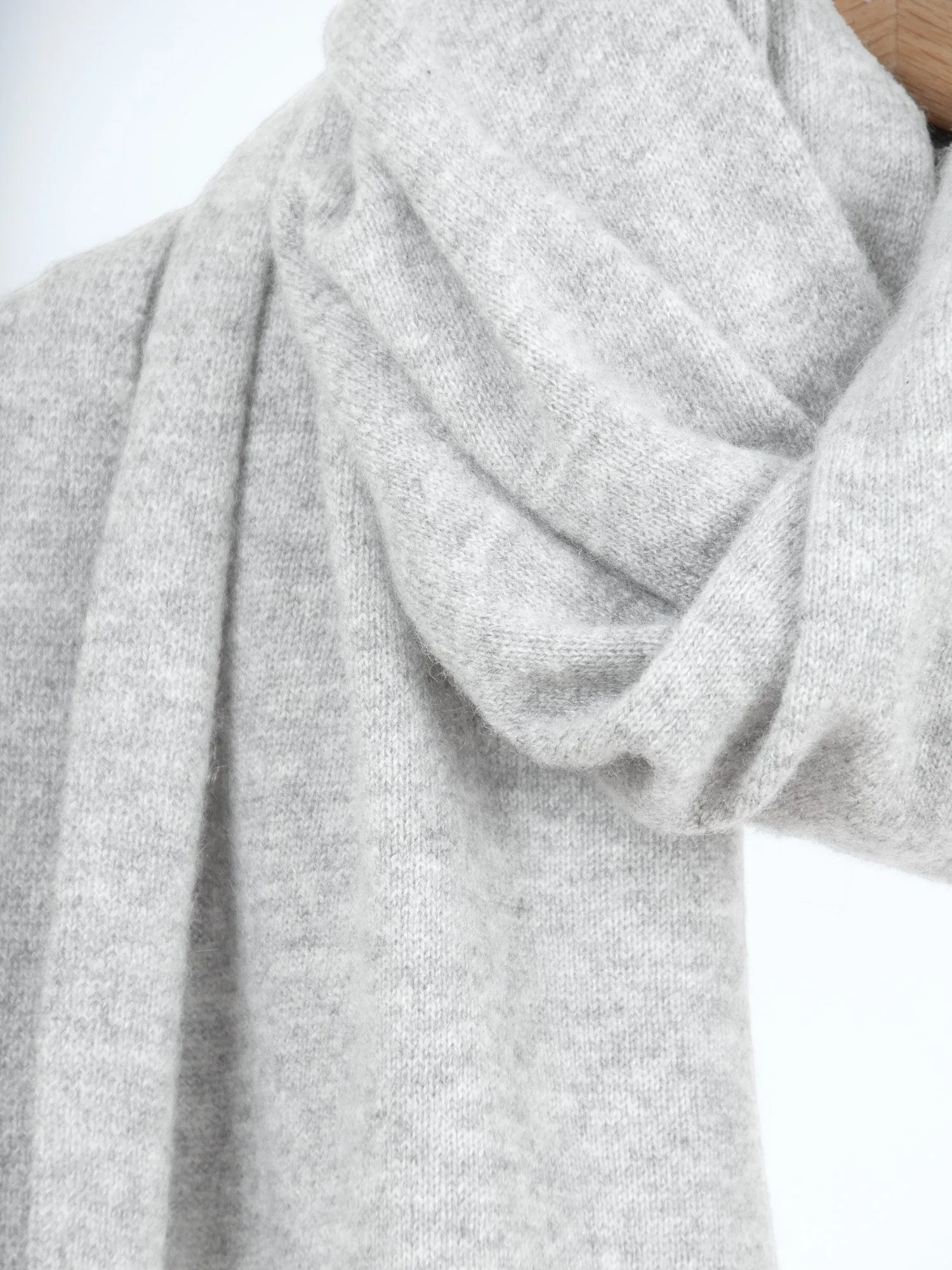 Cashmere scarf "Signature" - light grey