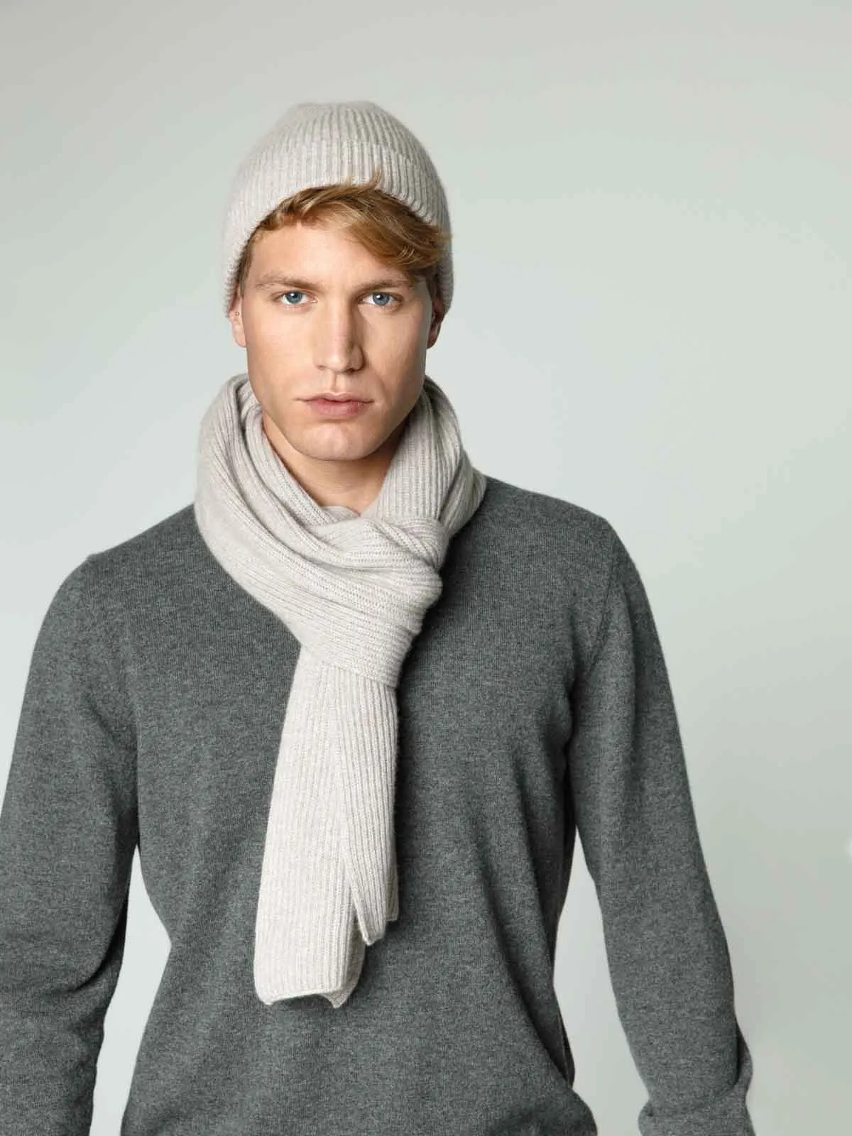 Cashmere scarf