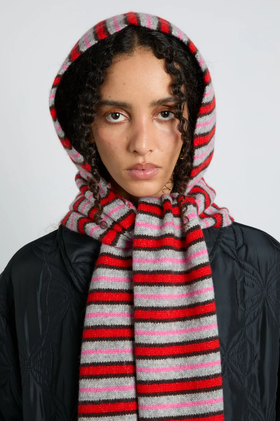 hooded scarf in stripe