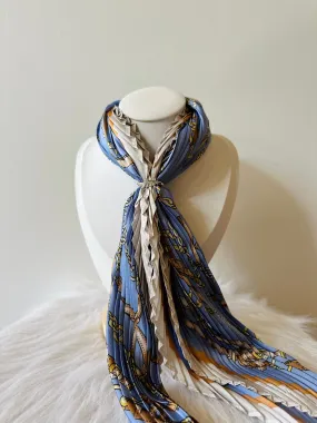 Lasso Pleated Neck Scarf