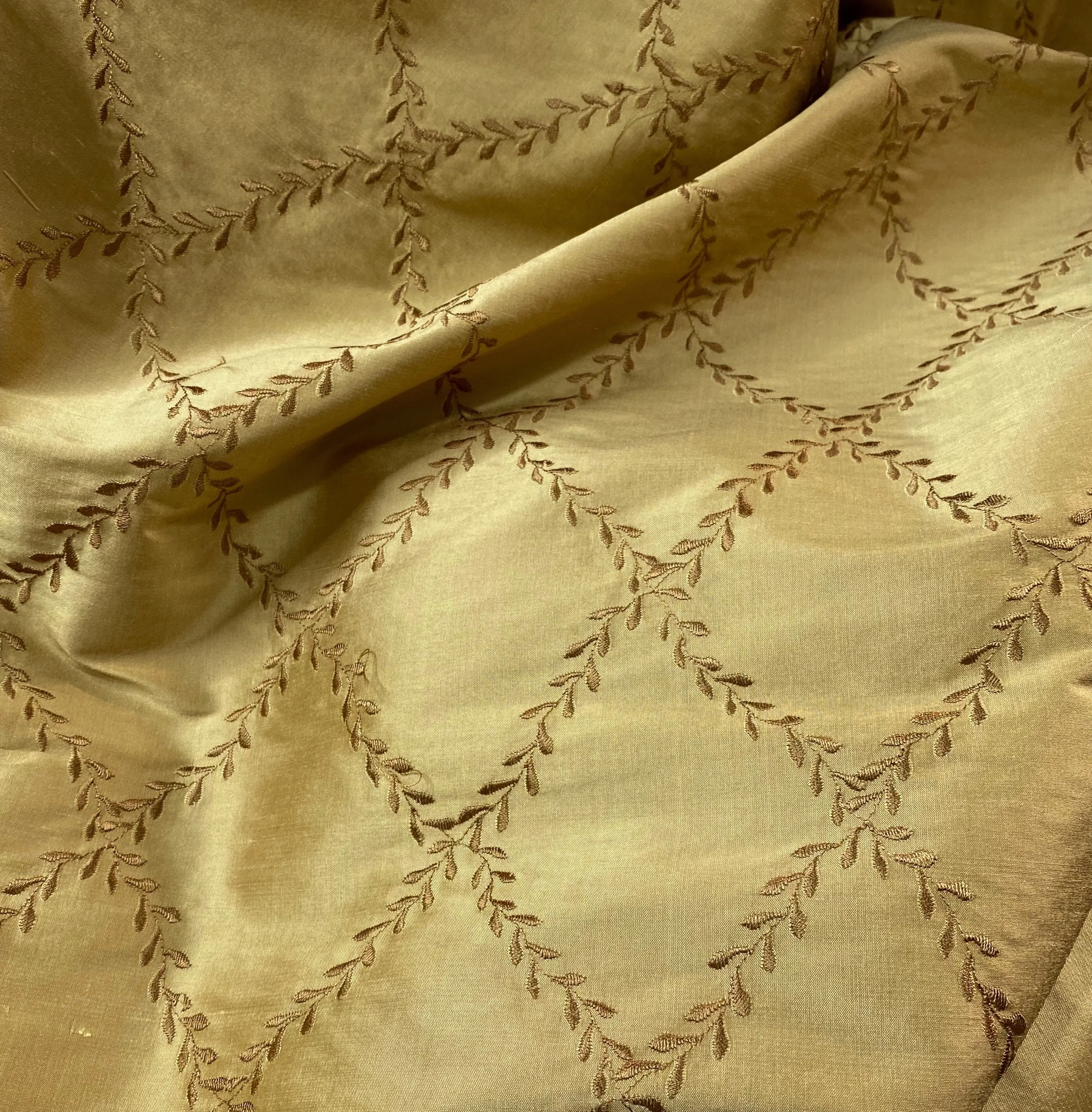 NEW Queen Mary 100% Silk Dupioni Fabric with Diamond Leaf Motif in Gold