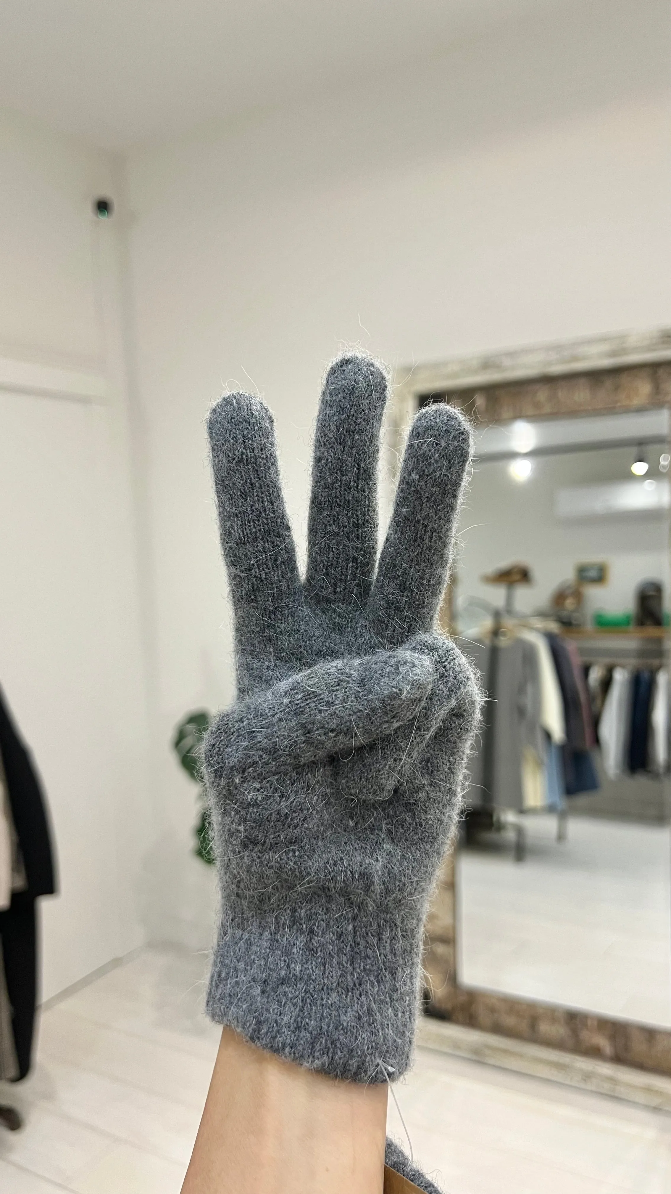 NORA Angora gloves