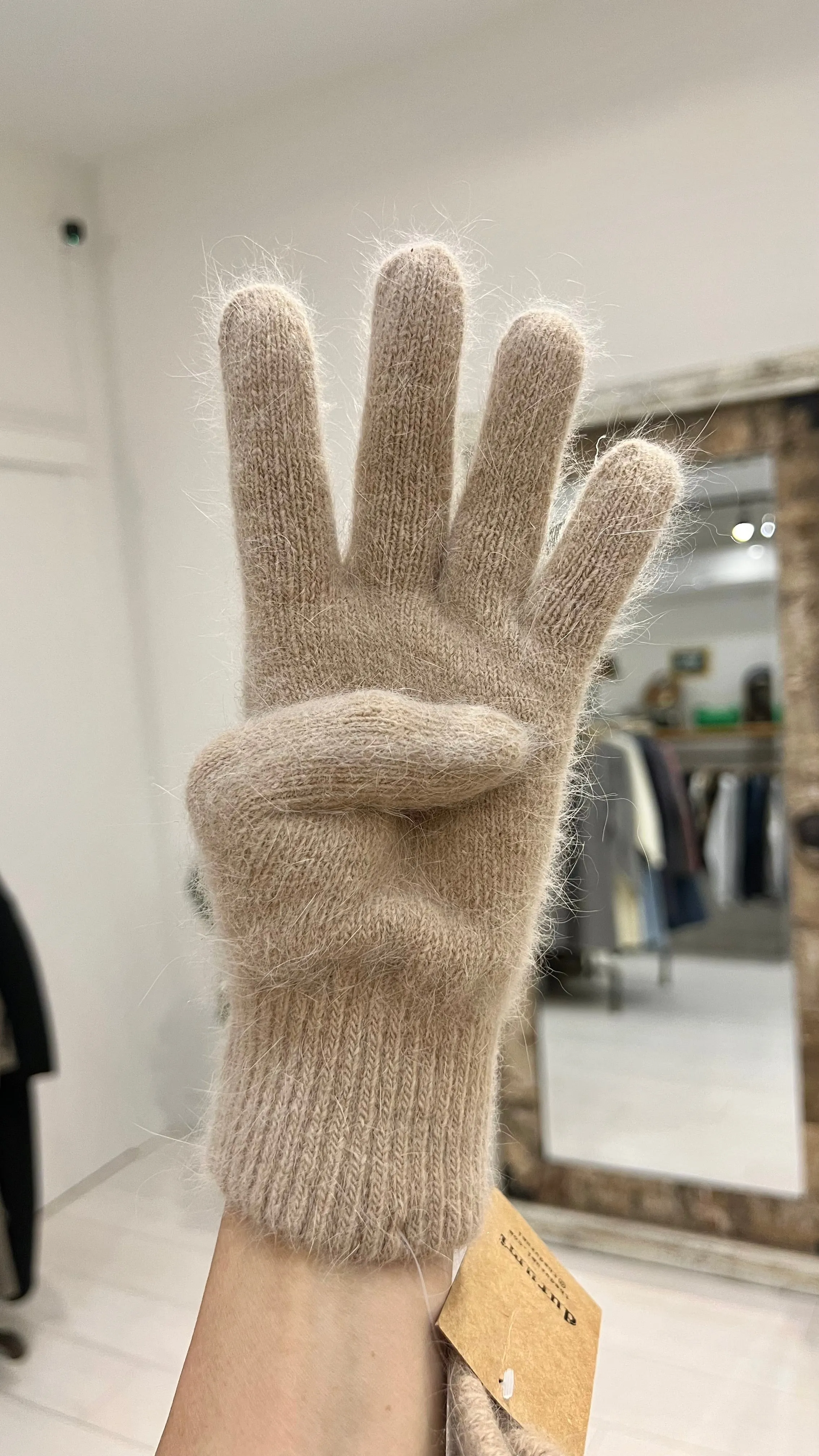 NORA Angora gloves