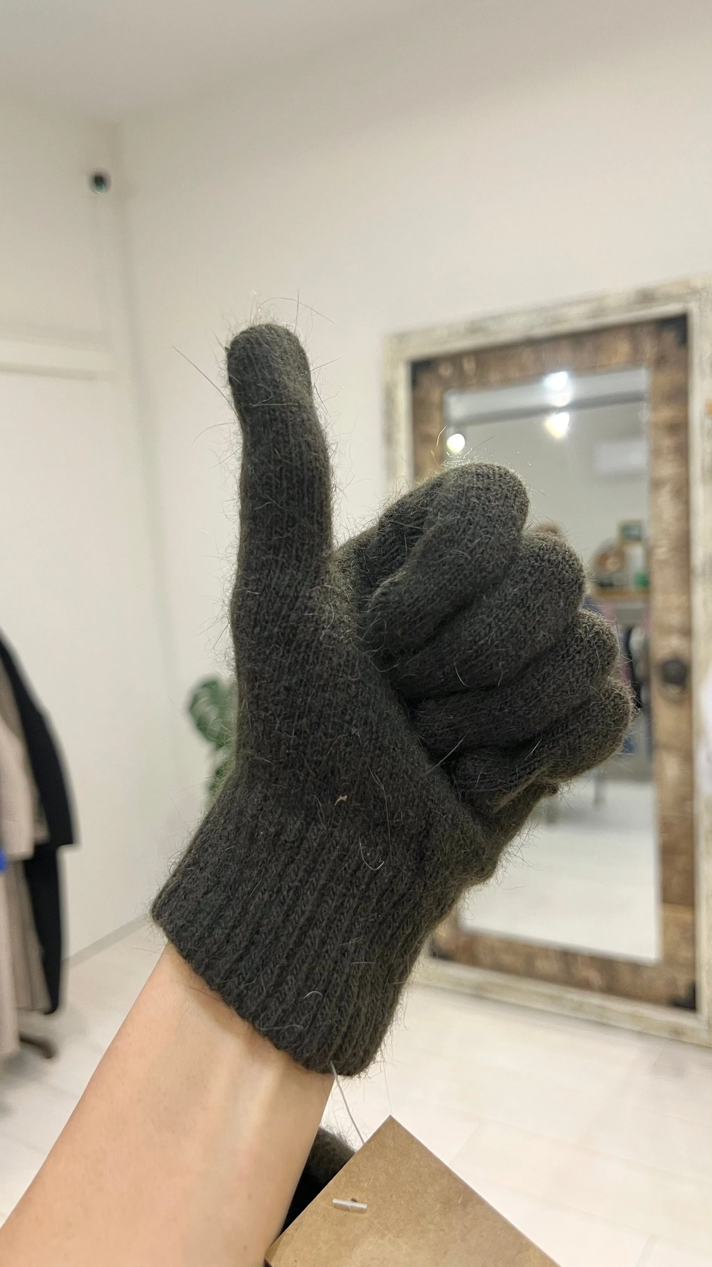 NORA Angora gloves