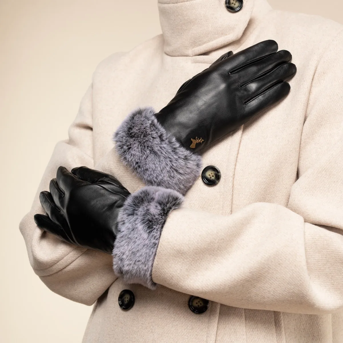 Vera – luxurious leather gloves with faux fur at the wrist and touchscreen feature